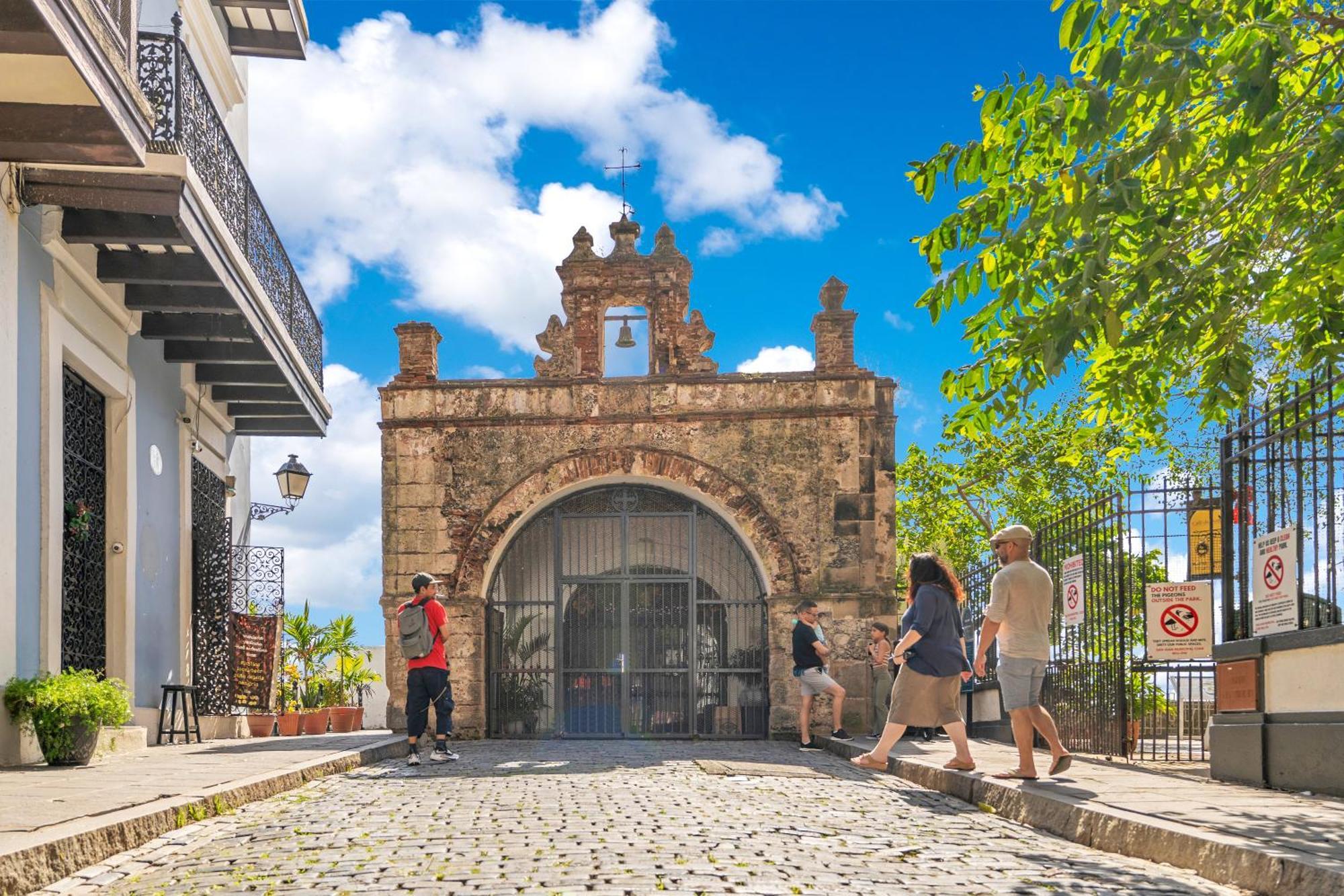 Armas Hotel San Juan Luaran gambar